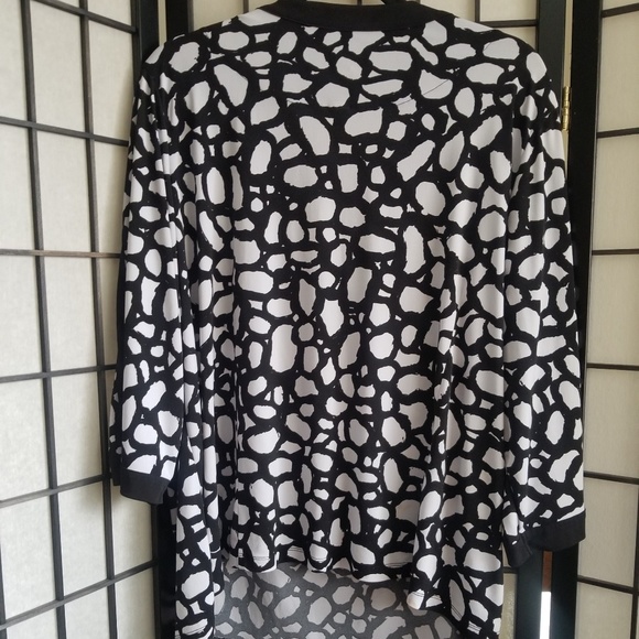 Avenue black and white tunic size 26/28 - Picture 3 of 8